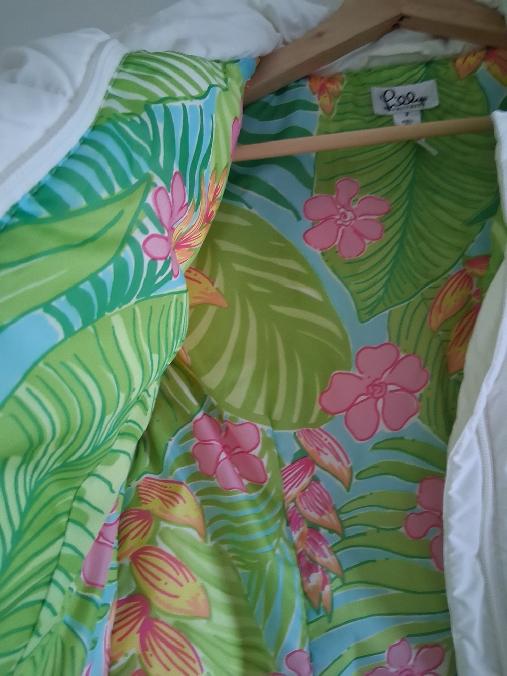 Lilly Pulitzer White Quilted Puffer Vest - Picture 2 of 6